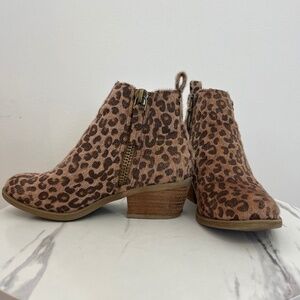 Leopard booties